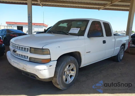 1999 Chevrolet Silverado 1500 из США, поврежденный, VIN 1GCEC19W9XZ128866
